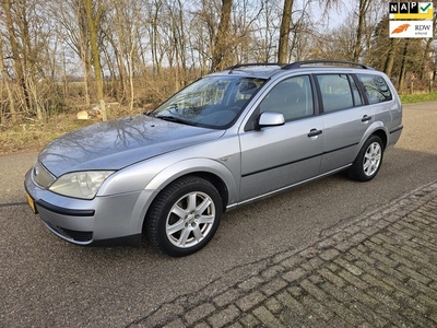 Ford Mondeo Wagon 1.8-16V Ambiente