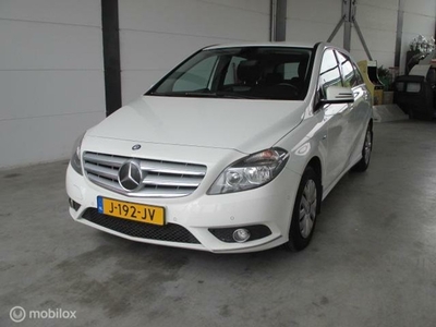 MERCEDES B-KLASSE 180 Ambition navi pdc