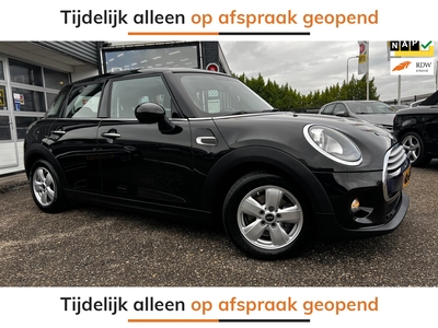 MINI MINI 1.5 Business NAVIGATIE/CRUISE/AIRCO/MP3///