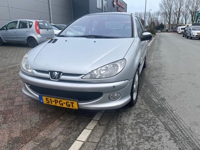 Peugeot 206 1.4-16V Quiksilver / Climate / Elek ramen