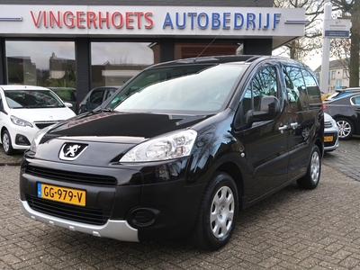 PEUGEOT PARTNER Tepee 1.6 Benzine 100 Pk. 5 Persoons uitvoering * Airco * Trekhaak * Zwart * Isofix * Zwart *