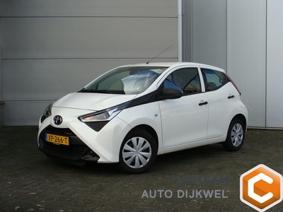 TOYOTA AYGO 1.0 VVT-i x-fun