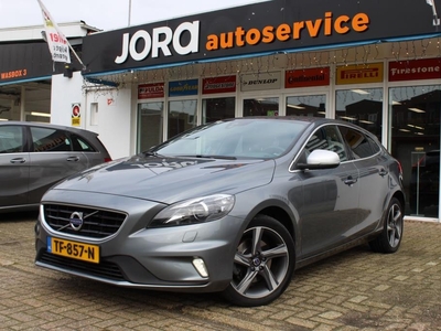 VOLVO V40 2.0 D2 Summum