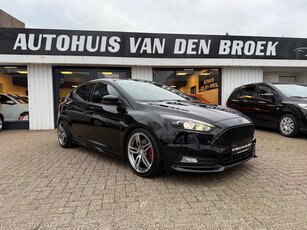 Ford Focus 2.0 ST 250Pk 1e Eigenaar Xenon Recaro Leder Pdc Stoelverw+Stuur Lmv Elek Pakket Nw Apk