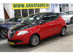 Lancia Ypsilon 1.2 Black & Red Airco, Isofix, Stuurbekrachtiging