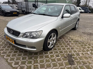 Lexus IS SportCross 300 Sport