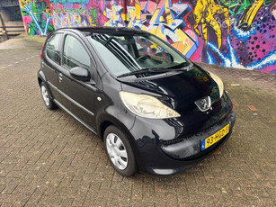 Peugeot 107 1.0-12V XS 5 deuren airco stuurbekrachtiging stereo elektrische ramen cv leuke auto lekker zuinig