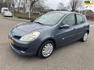 Renault Clio 1.2-16V Expression / 1e.eigenaar / nieuwe koppeling / elek.ramen / deurvergrendeling / nap.....