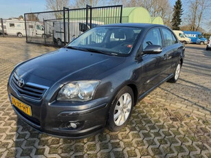 Toyota Avensis 1.8 VVTi Luna