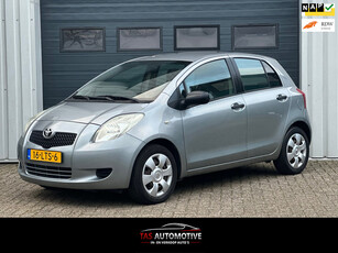 Toyota Yaris 1.3 VVTi Terra 5 deurs AIRCO / NIEUWE APK!