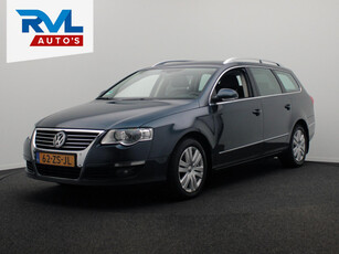 Volkswagen Passat Variant 2.0 FSI Highline Business Naviagatie Leder Climate-control Cruise