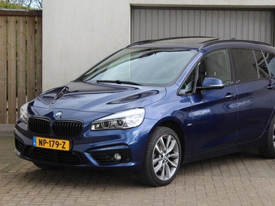 BMW 2-serie Gran Tourer 218i Automaat Sport Line 7 Persoons Panoramadak