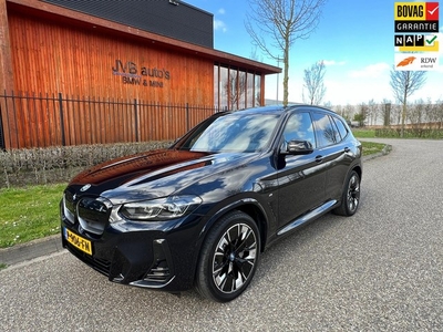 BMW IX3 High Executive, Impressive, M-sport, pano, H&K