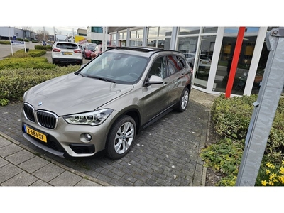 BMW X1 sDrive18i 140pk Automaat