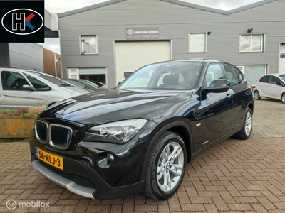 BMW X1 sDrive18i 2.0 aut6. Exe Clima Nav LM17 NLauto NAP PDC