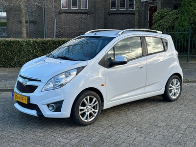 Chevrolet Spark 1.2 16V LT 2010 airco! Weinig km’s! nap! rijdt subliem! zuinig! het parkeersensoren!