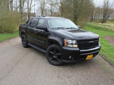 Chevrolet USA Avalanche 5.3 V8 4WD Black on Black