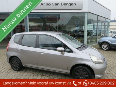 Honda Jazz 1.4 LS, automaat, clima, afkomstig van de 2e eigenaar !