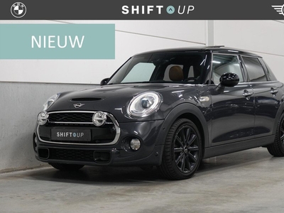 Mini Mini 2.0 Cooper S JCW Pro | Panoramadak | Harman Kardon | Camera | Head Up