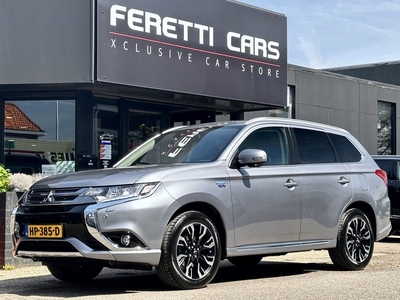 Mitsubishi Outlander 2.0 PHEV INSTY+ LEDER SCHUIFDAK NAVI AIRCO XENON LMV PDC