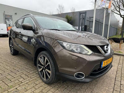 Nissan Qashqai 1.2 Tekna automaat, cruise, elec pakket, panorama, camera, trekhaak, leder, navigatie, zeer mooie auto, nwe apk