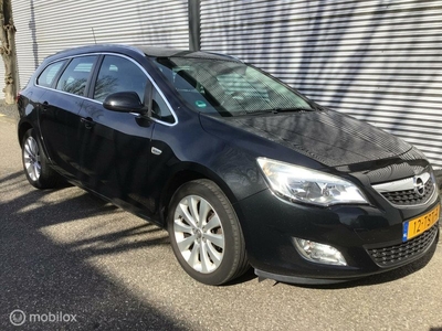 Opel Astra Sports Tourer 1.4 Turbo Business +