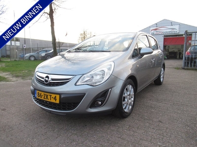 Opel Corsa 1.2-16V Cosmo Zeer Nette Auto