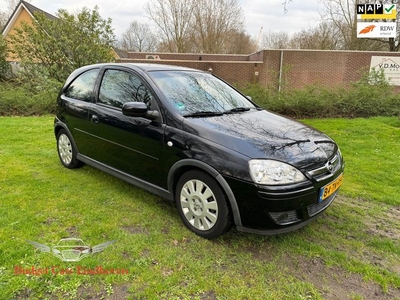 Opel Corsa 1.4-16V Silverline Nap/Airco/Xenon/Nieuwe Apk!