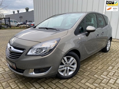 Opel Meriva 1.4 Turbo Design Edition / Navi / Cruise / Trekhaak / PDC / LMV