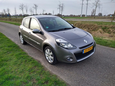 Renault Clio 1.6 Night & Day