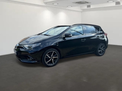 Toyota Auris 1.2T Dynamic Navi, PDC, Cruise control