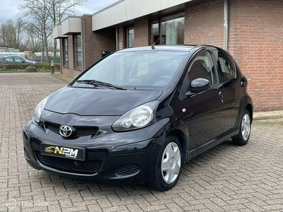 Toyota Aygo 1.0-12V Aspiration Green NaviAutomaat