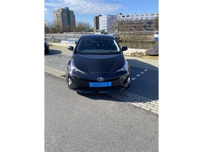 Toyota Prius 1.8 Dynamic (bj 2017, automaat)