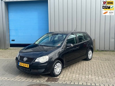 Volkswagen Polo 1.4-16V Optive airco