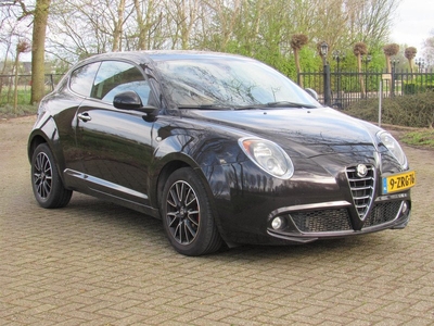 Alfa Romeo MiTo 0.9 TwinAir Esclusivo dealer onderhouden