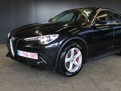 Alfa Romeo Stelvio 2.2d Automaat | 15.900,- NETTO! | Special Leder | Pano | Keyless | Climate | Cruise | Navi |