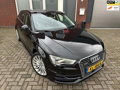 Audi A3 Sportback 1.4 e-tron PHEV / Leder / Navi / PDC / S-Line / ACC