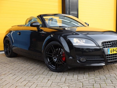 Audi TT Roadster 2.0 TFSI S Line BLACK Edition / AUT / Airco / Elek Pakket / Stoelverwarming / Leder / Windscherm / 19 Inch