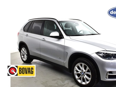 BMW X5 xDrive40e PANORAMA Camera, HUD, Cruise C, Park assist, stuurflippers, Dyn Contr Elec. open dak, Privacy glas, Elec. kofferbak, Afmeembare trekhaak, lederen bekleding, ski luik, Buitenspiegels elec. verstelbaar, lederen stuur