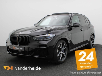 BMW X5 xDrive45e High Executive M-Sport 395PK panoramadak, trekhaak, 360 gr. camera, leder, head-up, sluithulp, luchtvering, Harman/Kardon, winterpakket, alarm, 21'' lichtmetaal