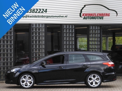 Ford Focus Wagon 2.0 ST 250PK