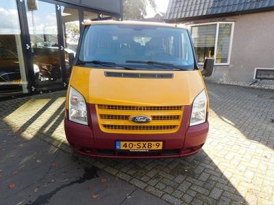 Ford Transit Kombi 300S 2.2 TDCI Ik ben te huur vanaf €100 per dag Staat in DE KRIM