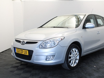 Hyundai i30 1.6i Style *Hemelvaartsdag Open!*