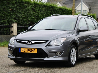 Hyundai I30 CW 1.6i i-Drive Cool | AIRCO | STOELVERWARMING | TREKHAAK | ZEER MOOIE GOEDONDERHOUDEN AUTO