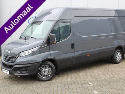 Iveco Daily 35S18HV 3.0-180pk L4H2 AUTOMAAT ! Trekgewicht 3.500kg ! Navigatie, telefoonvoorb., camera, pdc achter, achteruitrij signaal, adaptive cruise control, geveerde chauffeurstoel, climate control, LM wielen (meerprijs) etc, etc.