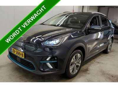 Kia e-Niro ExecutiveLine 64 kWh 100%EV. Leder / Navigatie / Pdc+Camera / Airco-ecc. /