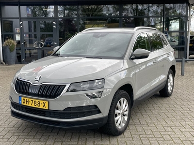 Škoda Karoq 1.0 TSI Clever Edition Navigatie/Cruise/PDC/Stoeverwarming