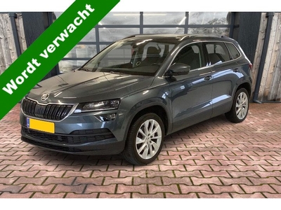 Škoda Karoq 1.5 TSI 150PK Celebration DSG Automaat | Virtual cockpit | Adaptive cruise | Lane assist | Side assist | Trekhaak