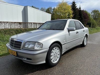 Mercedes-Benz C-Klasse 180 Classic Selection / AIRCO / CRUISE