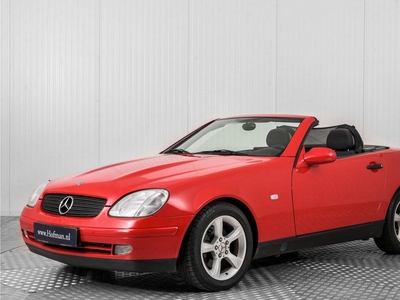 Mercedes-Benz SLK SLK200 Automaat maar 61000 km , cruise, airco,